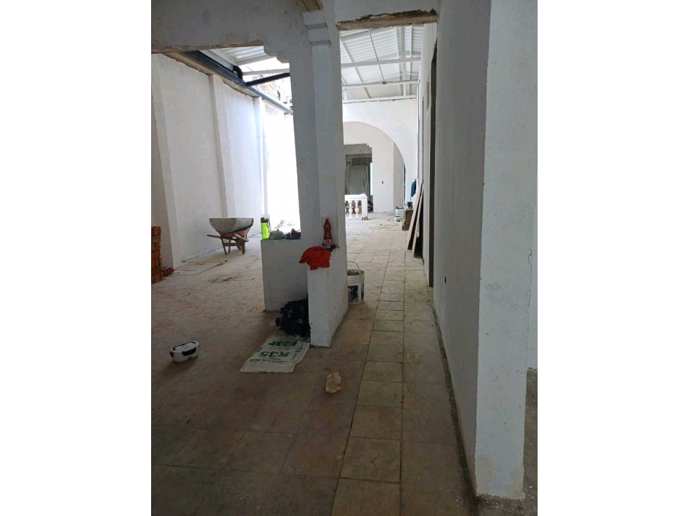 SE ALQUILA PROPIEDAD EN GRANADA OESTE DE CALI — foto 3