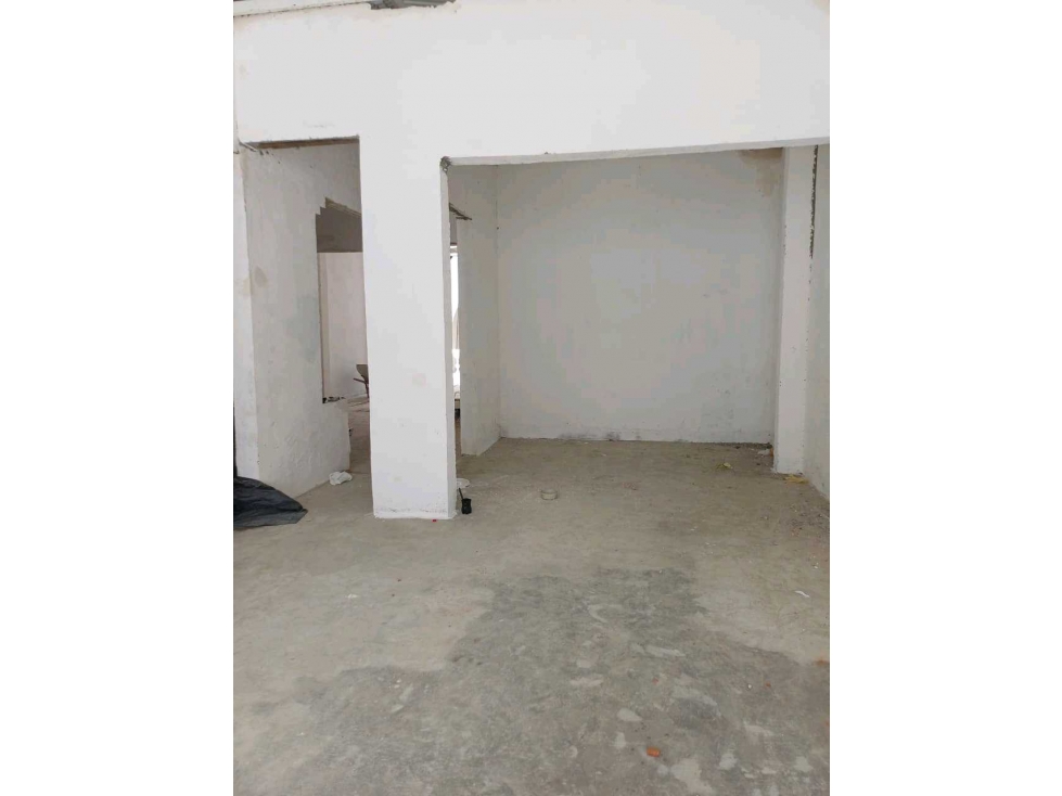 SE ALQUILA PROPIEDAD EN GRANADA OESTE DE CALI — foto 4