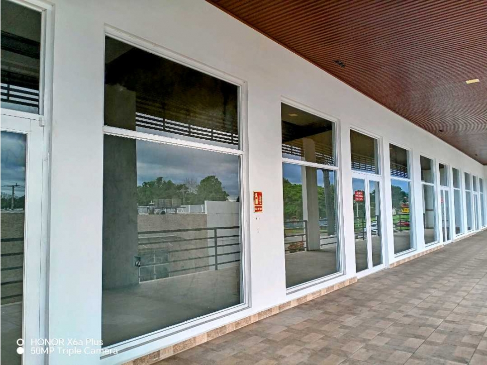Se alquilan local de planta alta en Mall Parque Central, Bugaba - 1
