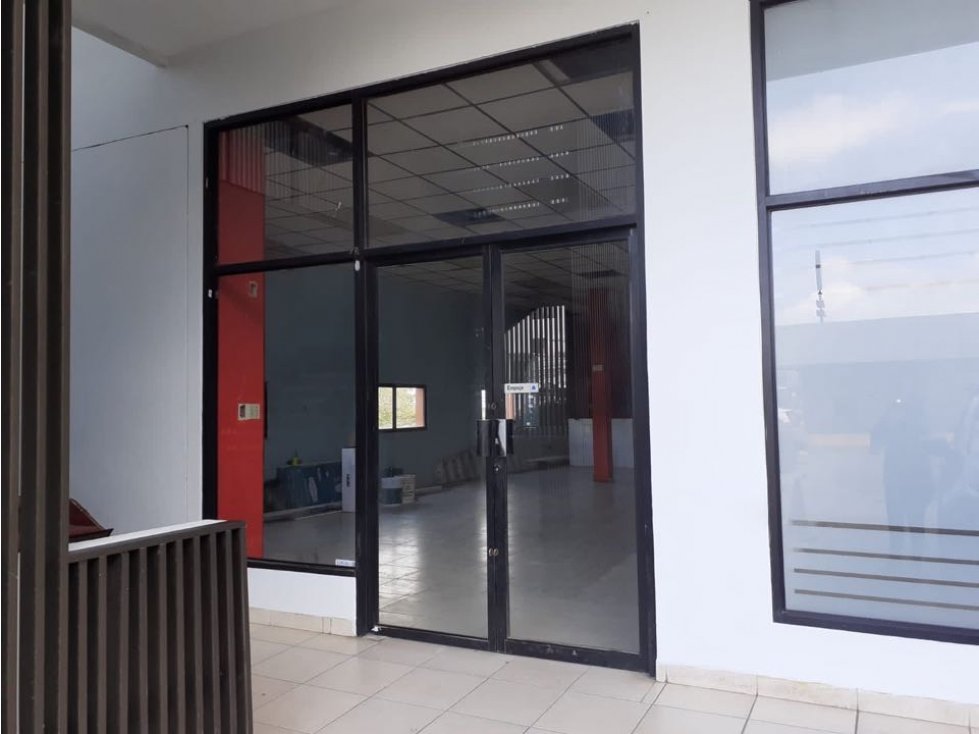 Se Alquilan Locales Comerciales Plaza Panama Oeste — foto 4