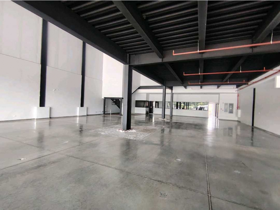 Se alquilan Locales Comerciales desde 168m2 en Autopista - La Chorrera