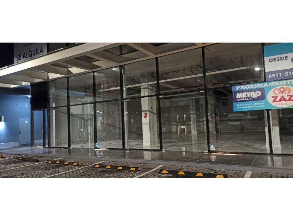 Se Alquilan Locales en la mejor ubicación de vía porras — foto 6