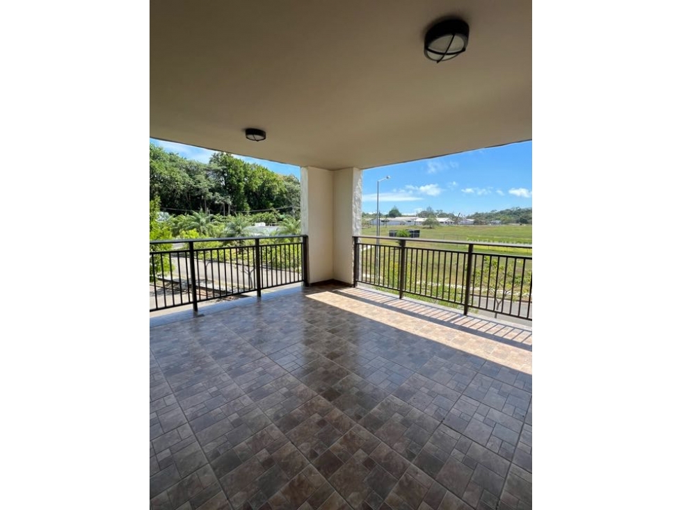 SE ALQUILA/VENDE APARTAMENTO EN RIVER VALLEY