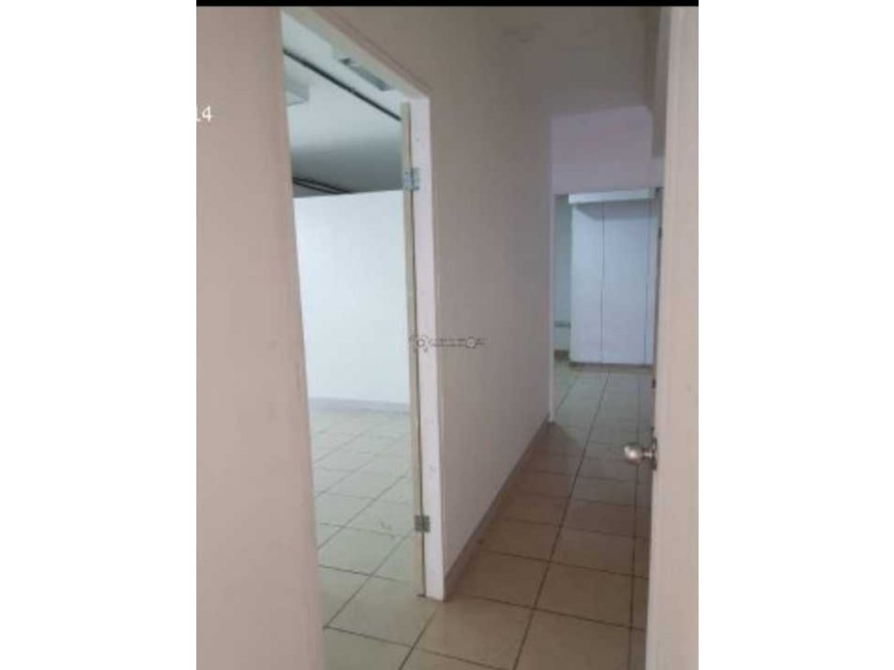 Se alquila local comercial en el Dorado de 150 mts — foto 4
