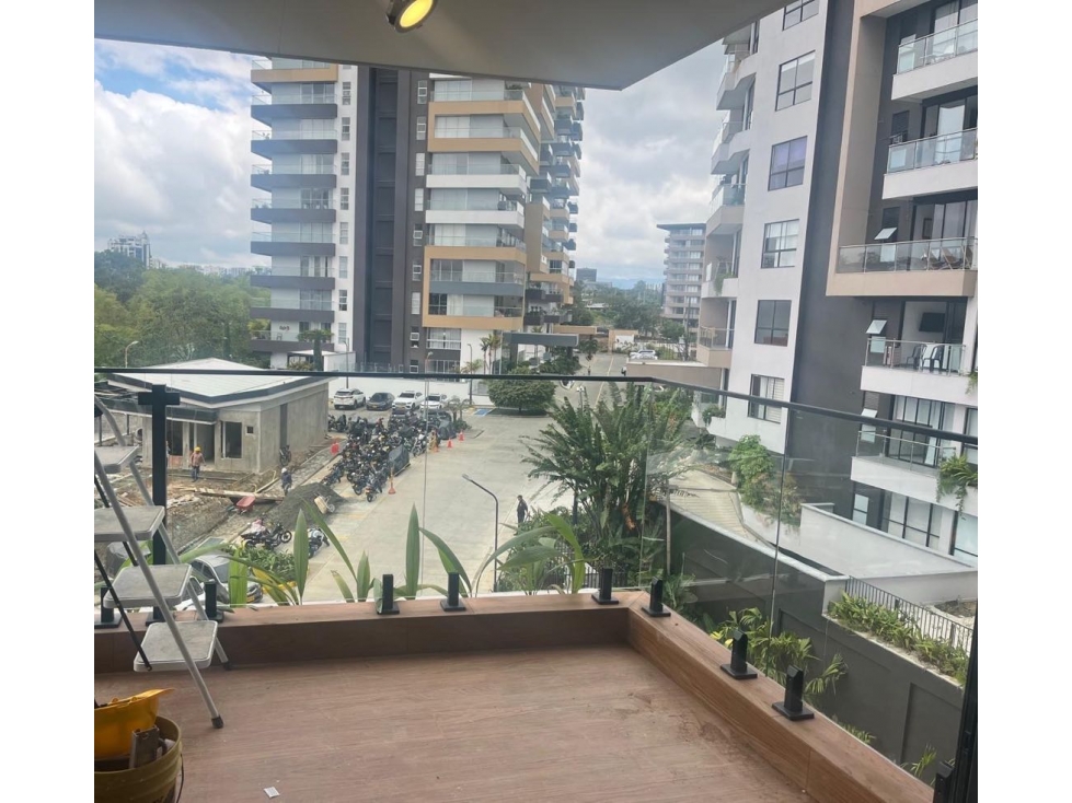 SE ARRIENDA APARTAMENTO PARA ESTRENAR AVENIDA CENTENARIO