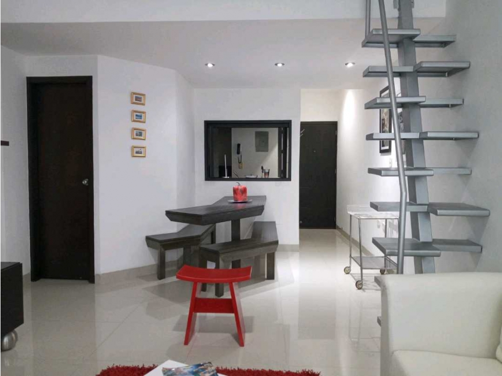 Se arrienda apartaestudio amoblado en la castellana — foto 2