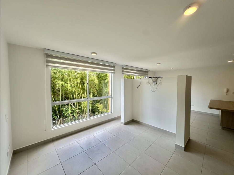 SE VENDE APARTAESTUDIO EN AVENIDA CENTENARIO CERCA A PLAZA FLORA - 5