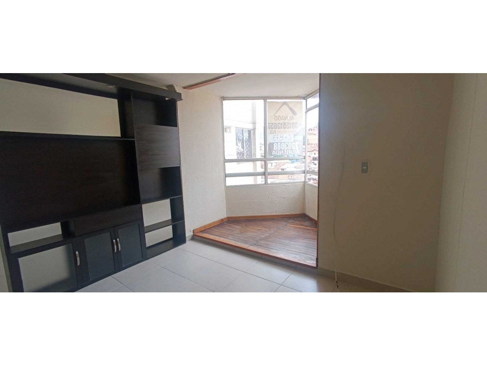 SE ARRIENDA APARTAESTUDIO EN EL CENTRO — foto 4