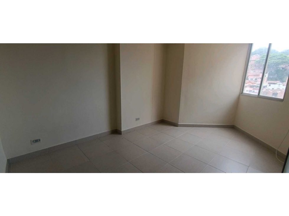 SE ARRIENDA APARTAESTUDIO EN EL CENTRO — foto 6