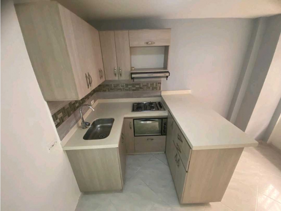Se Arrienda Apartaestudio en Envigado sector san José la estatua — foto 2