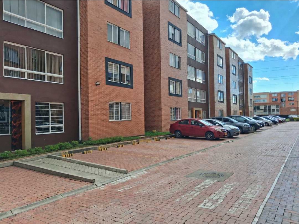 SE VENDE APARTAMANTO EN BELVERDE 2 MOSQUERA, (CUND)