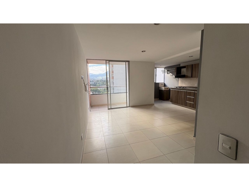 SE VENDE APARTAMENTO - A UNA CUADRA DEL PARQUE DE SABANETA — foto 4
