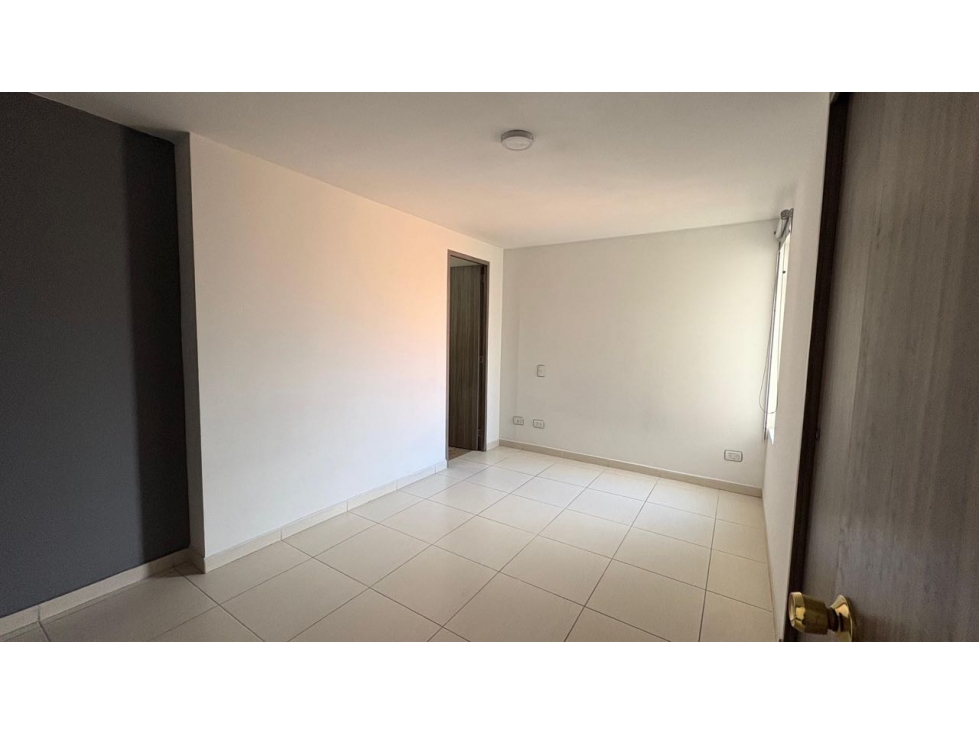 SE VENDE APARTAMENTO - A UNA CUADRA DEL PARQUE DE SABANETA — foto 5