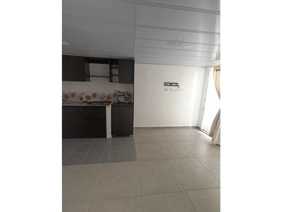 Se arrienda apartamento de 2 habitaciones en primavera 6-39 etapa 2