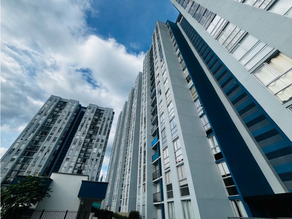 Se Arrienda Apartamento de 3 Habitaciones - Sector Av Centenario