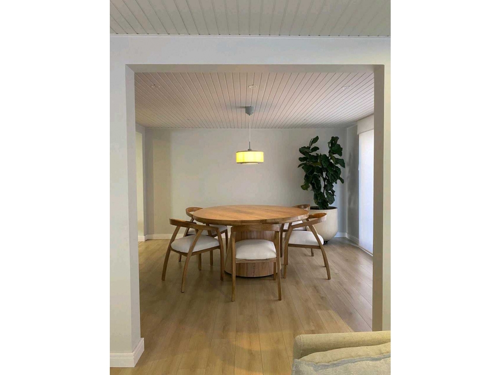 SE ARRIENDA APARTAMENTO EN CHICO RESERVADO 160M2 — foto 2