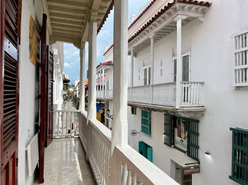SE ARRIENDA APARTAMENTO EN EL CENTRO HOSTÓRICO 3 ALCOBAS DUPLEX
