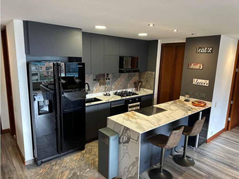 SE ARRIENDA APARTAMENTO EN EL POBLADO — foto 6