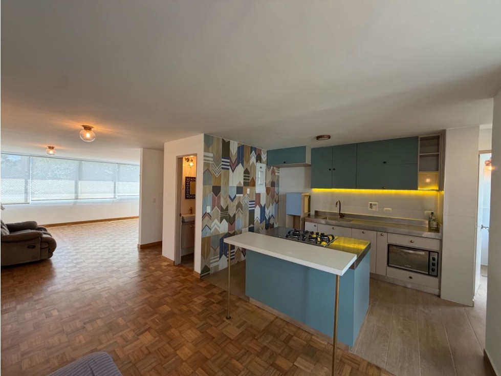 Se Arrienda Apartamento en El Poblado, Loma del Tesoro
