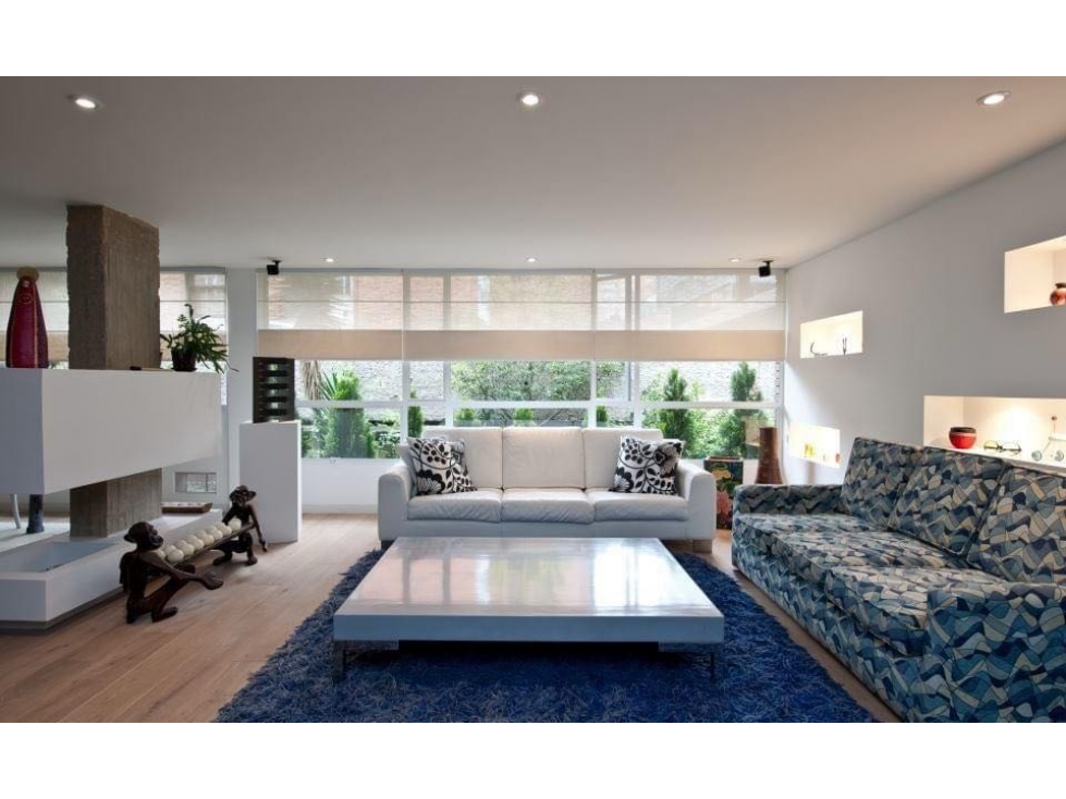 SE ARRIENDA APARTAMENTO EN EL NOGAL 150M2
