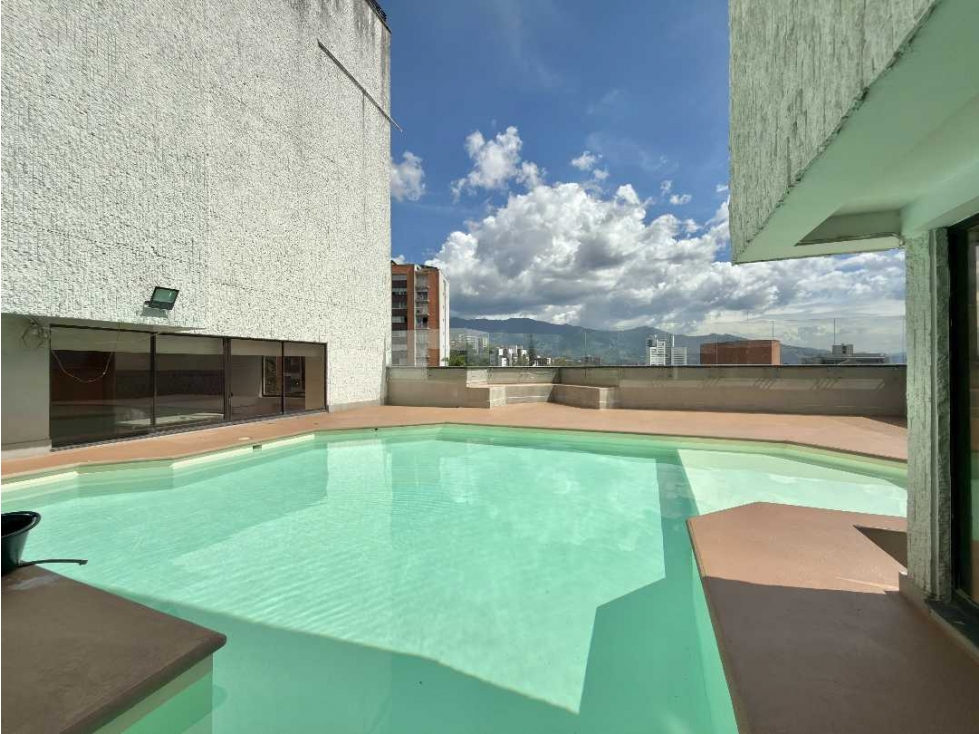 SE ARRIENDA APARTAMENTO EN EL POBLADO — foto 2