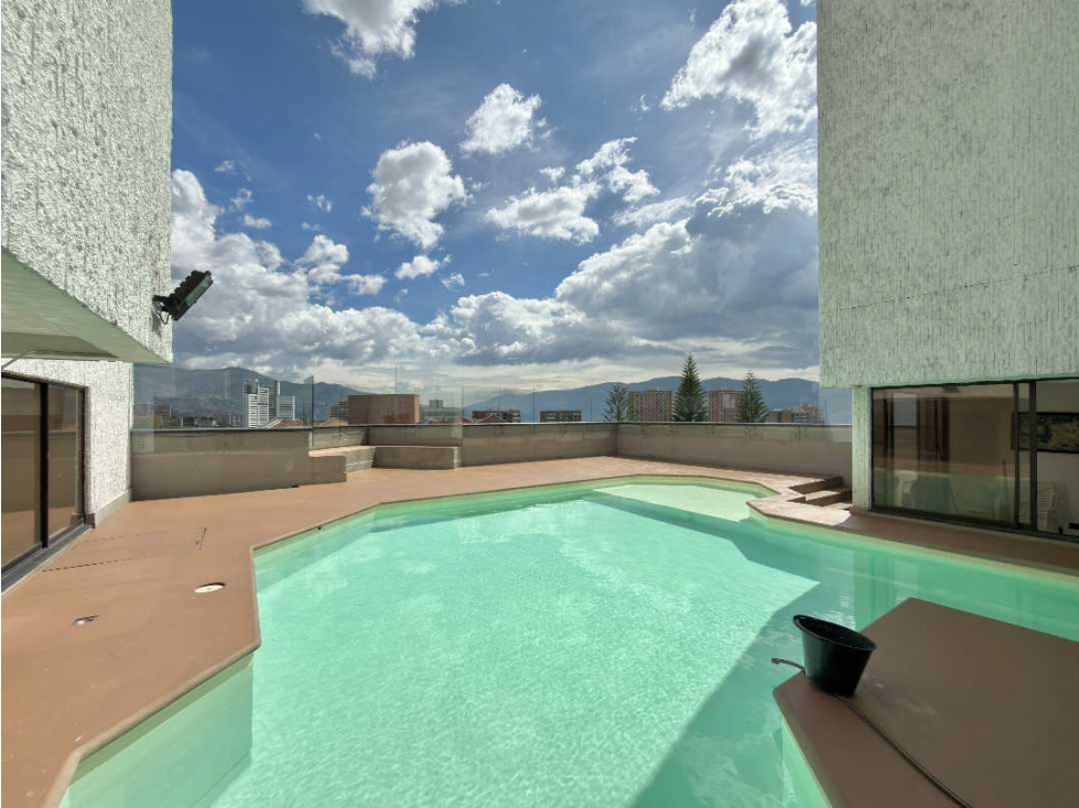 SE ARRIENDA APARTAMENTO EN EL POBLADO — foto 3