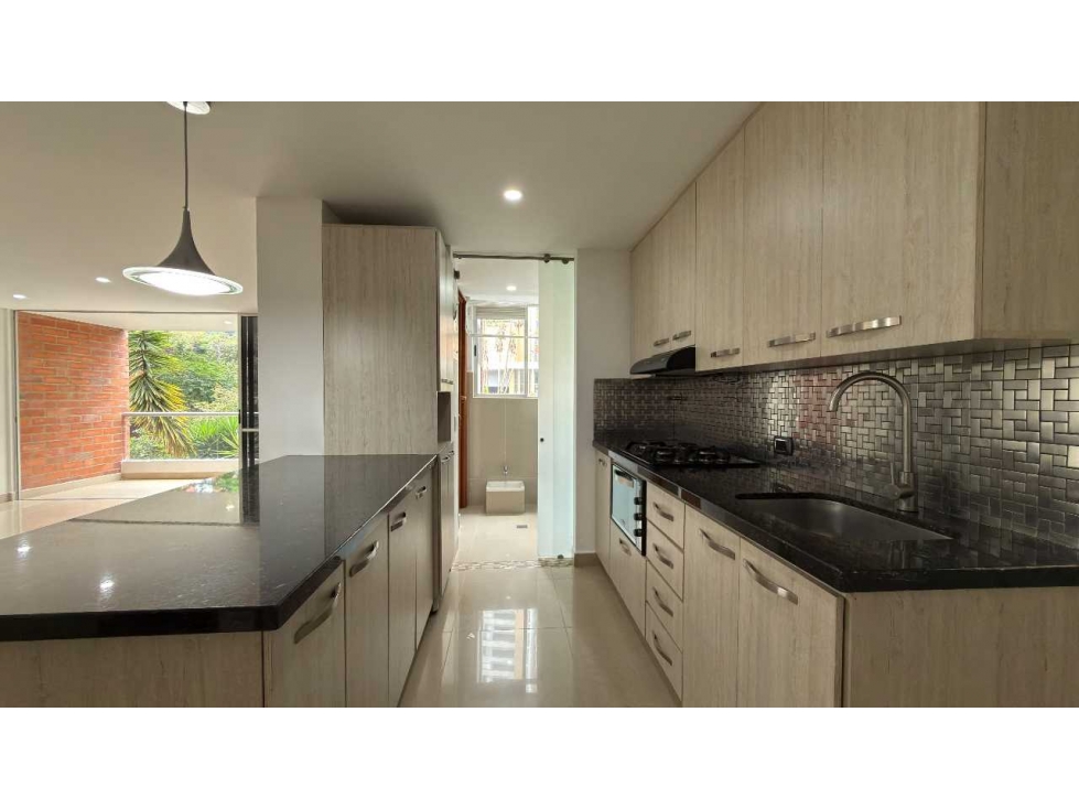 SE ARRIENDA APARTAMENTO EN EL POBLADO-SECTOR LAS BRUJAS — foto 6