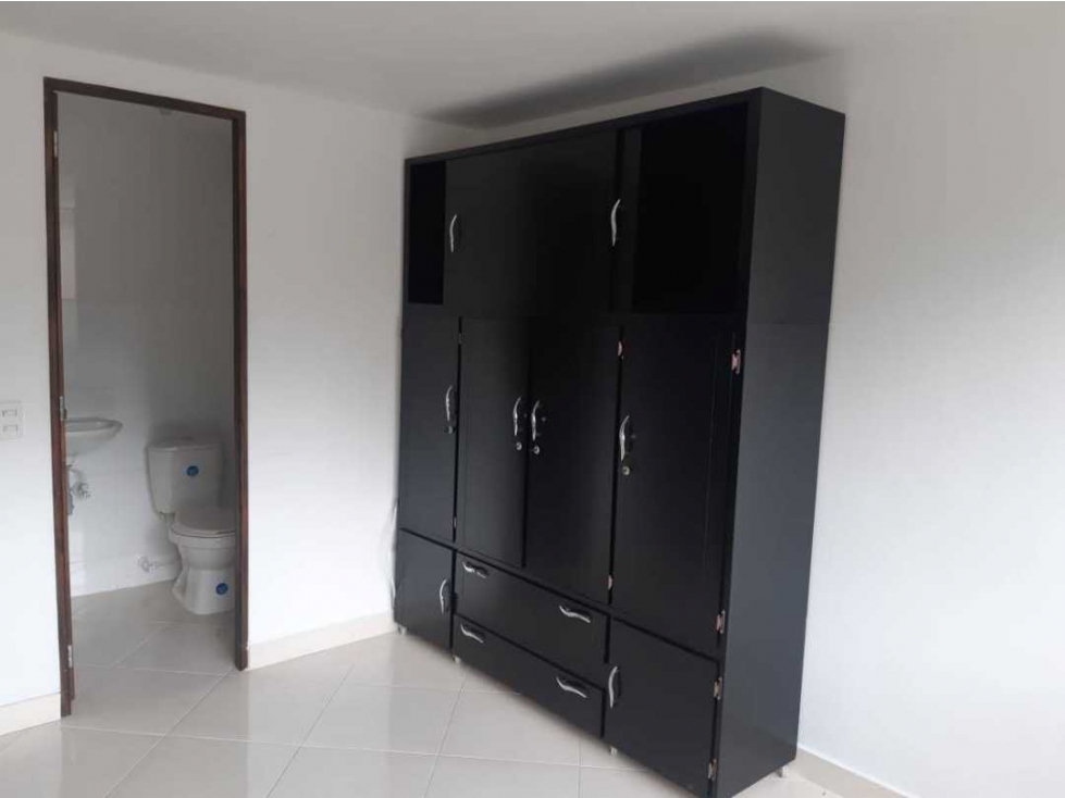 Se Arrienda apartamento En Envigado sector La Mina — foto 3