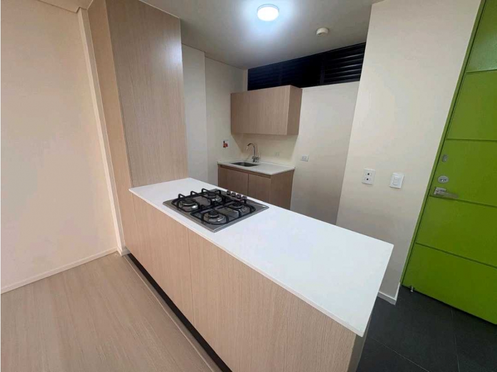 Se arrienda apartamento en Envigado loma de las brujas