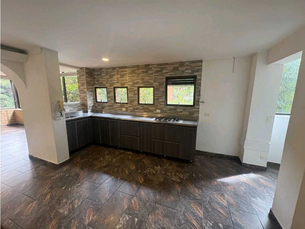 Se arrienda apartamento en Envigado sector la frontera — foto 2