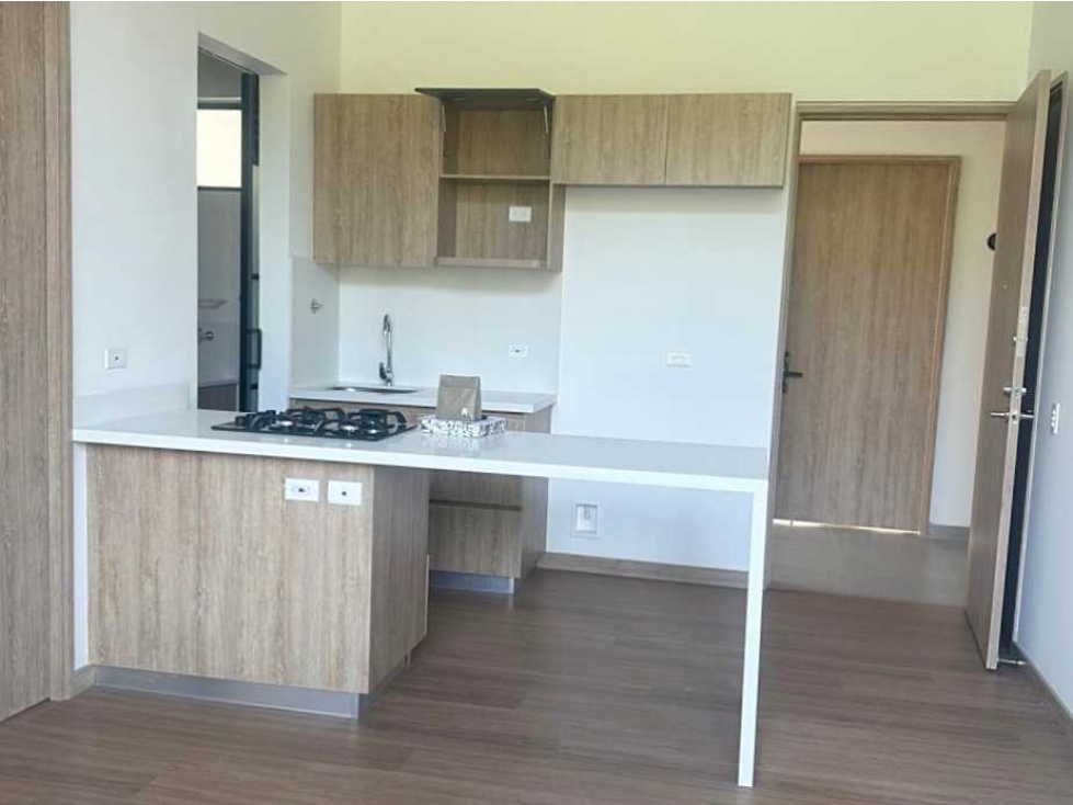 SE ARRIENDA APARTAMENTO EN ENVIGADO SECTOR LOMA DEL ESCOBERO — foto 2