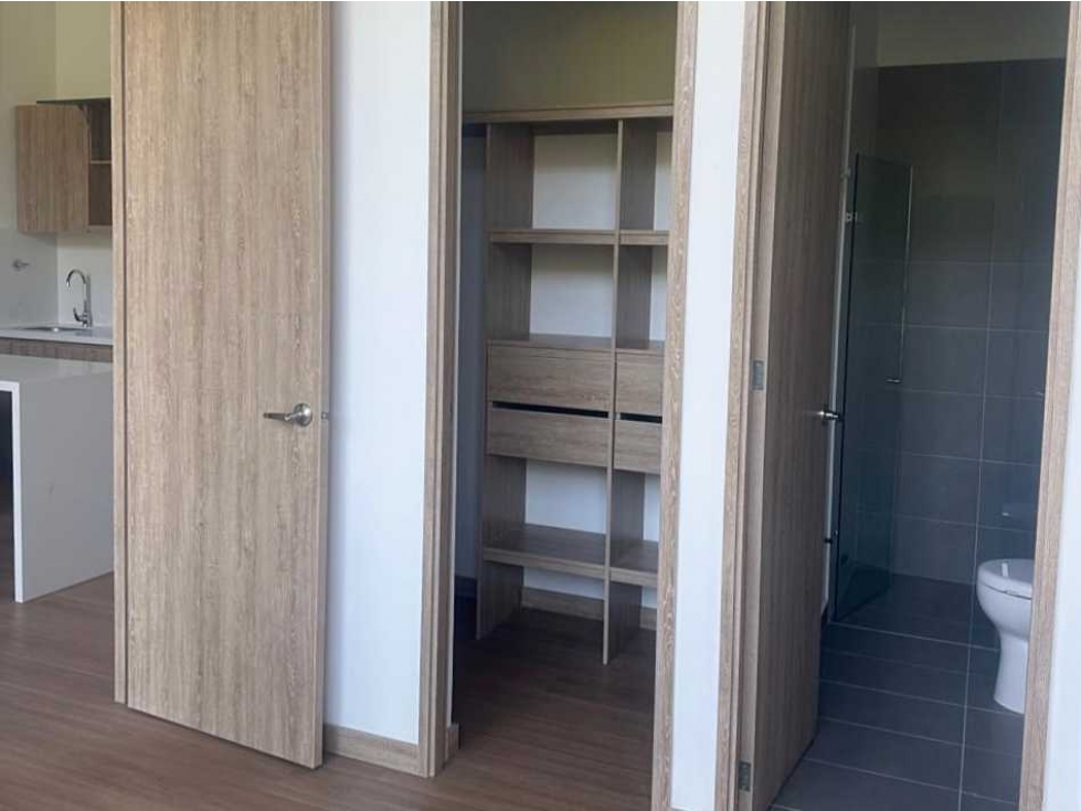 SE ARRIENDA APARTAMENTO EN ENVIGADO SECTOR LOMA DEL ESCOBERO — foto 4