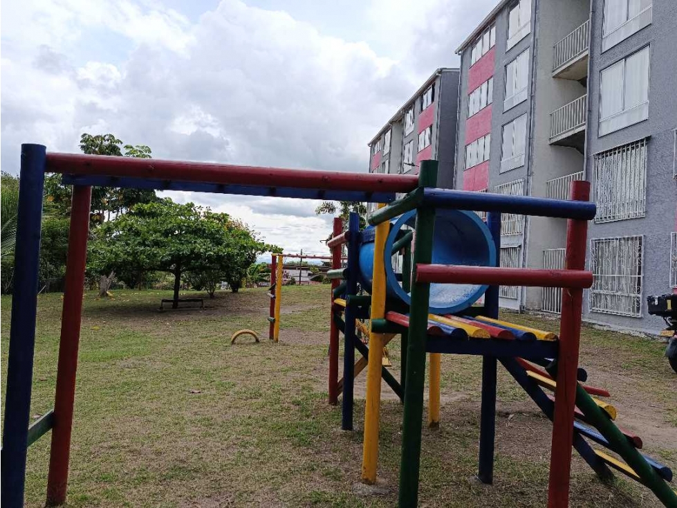 Se Arrienda Apartamento en la Urbanización Villa Cecilia - 4