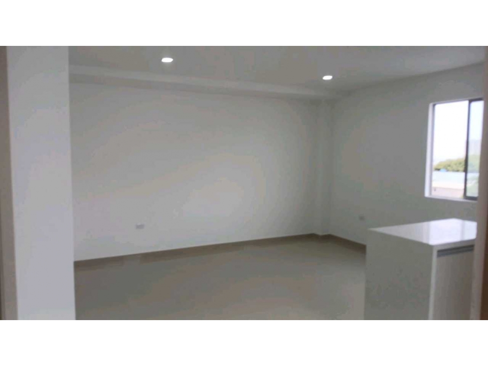 SE ARRIENDA APARTAMENTO EN LOS ALPES BARRANQUILLA — foto 2