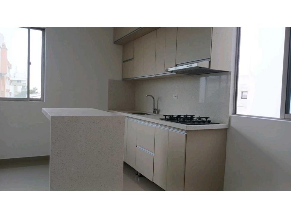 SE ARRIENDA APARTAMENTO EN LOS ALPES BARRANQUILLA — foto 3