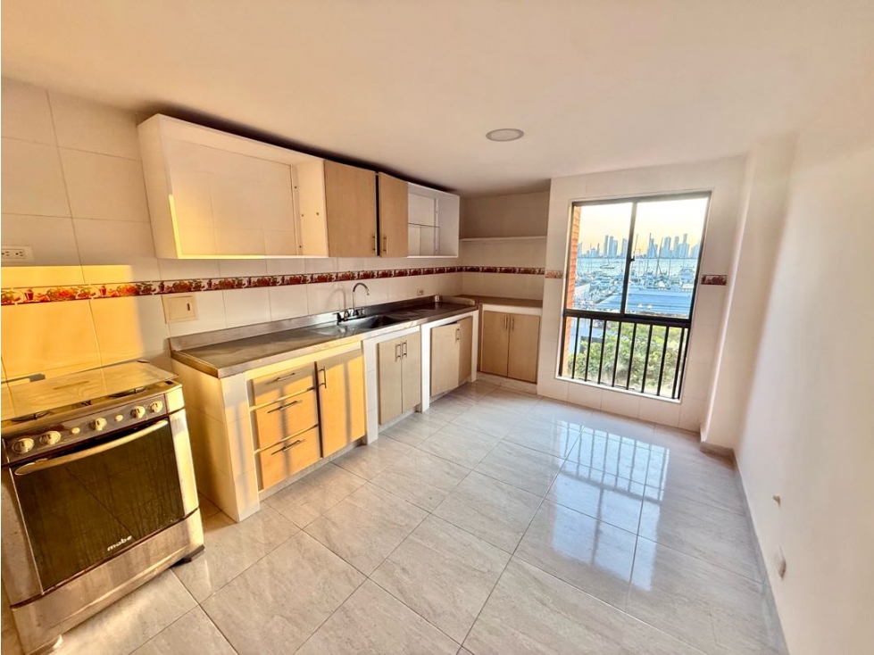 SE ARRIENDA APARTAMENTO EN MANGA 3 ALCOBAS — foto 3