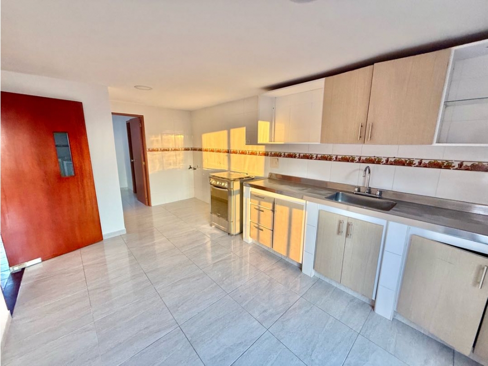 SE ARRIENDA APARTAMENTO EN MANGA 3 ALCOBAS — foto 4