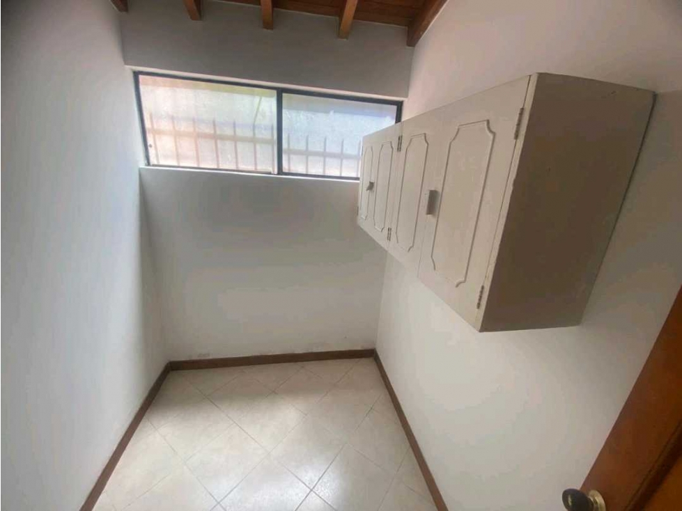 Se Arrienda Apartamento En Medellín sector Aguacatala — foto 5