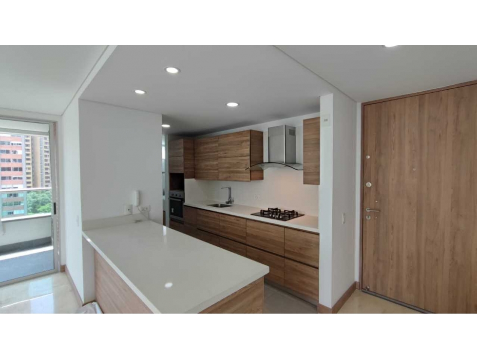 SE ARRIENDA APARTAMENTO EN MEDELLIN-POBLADO