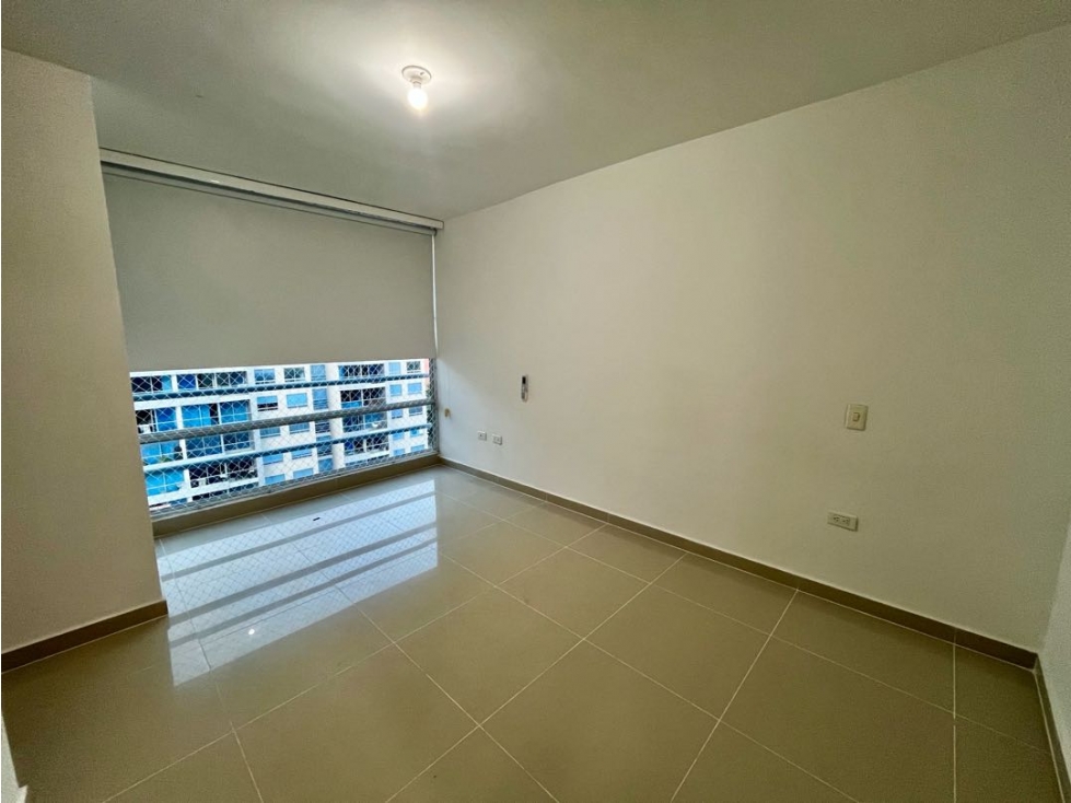 SE ARRIENDA APARTAMENTO EN MIRAMAR — foto 5