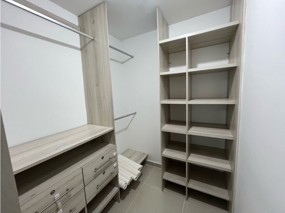SE ARRIENDA APARTAMENTO EN MIRAMAR — foto 6