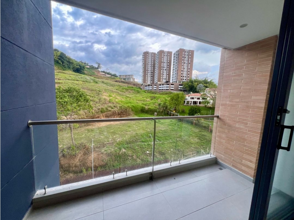 Se Arrienda Apartamento en Pinares Alto — foto 2