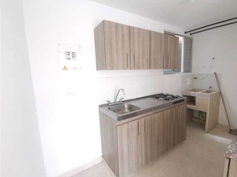 SE ARRIENDA APARTAMENTO EN PORTAL DE LAS AMÉRICAS — foto 2