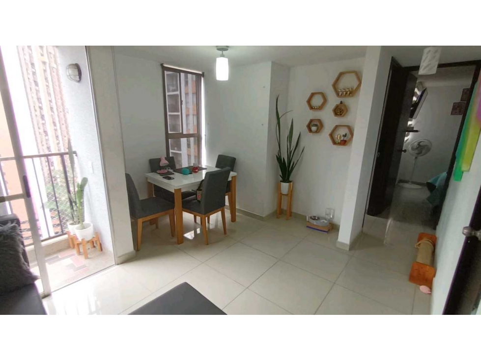 SE ARRIENDA APARTAMENTO EN RODEO ALTO