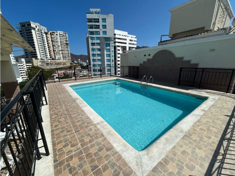 Se arrienda apartamento en Rodadero Sur, Santa Marta