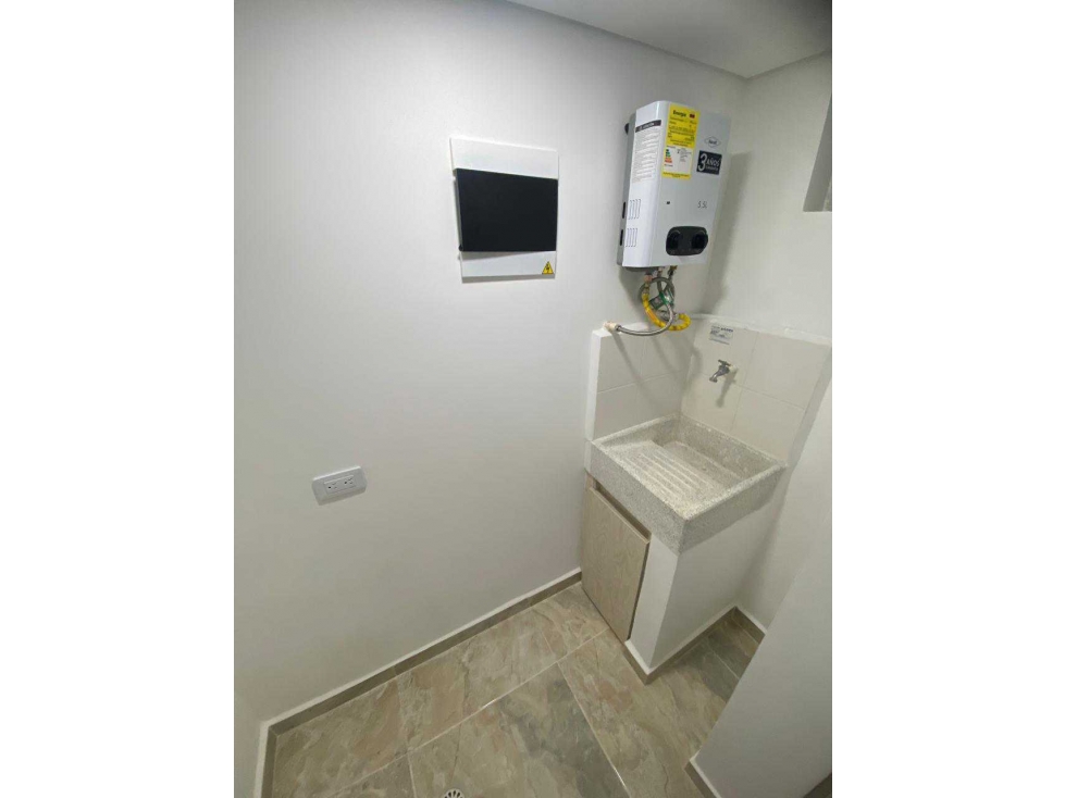 Se Arrienda Apartamento en Sabaneta sector María Auxiliadora — foto 4