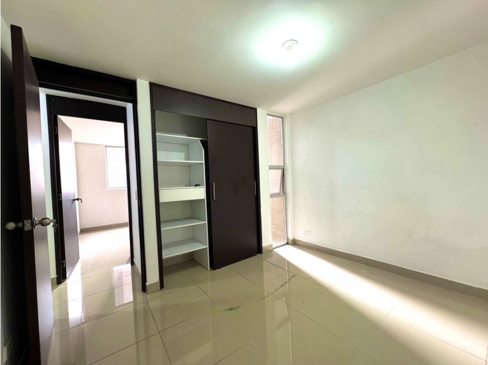 Se arrienda apartamento en Sabaneta frente a Estación Metro Estrella — foto 5