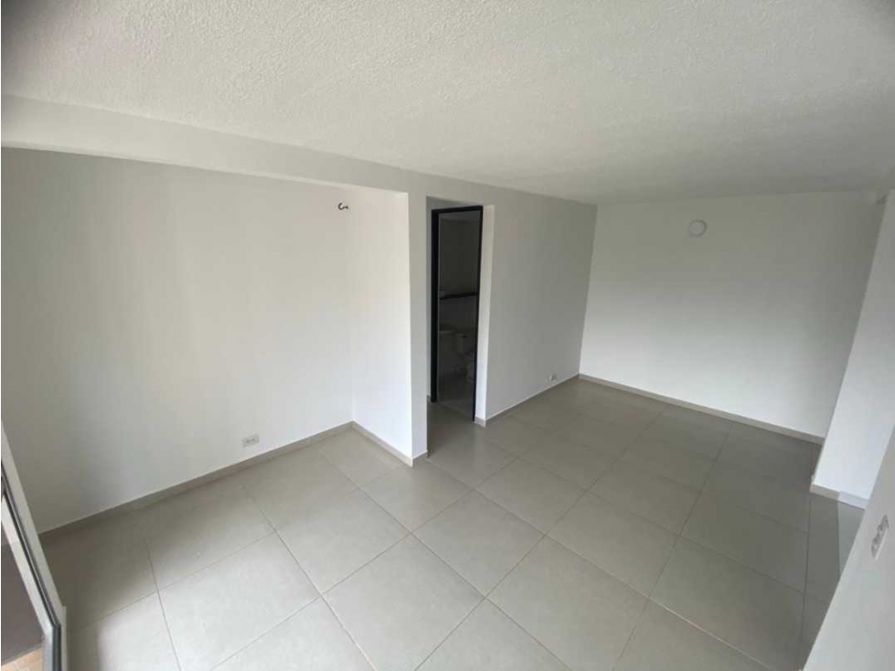 Se Arrienda apartamento En Sabaneta sector Alto de las flores — foto 5
