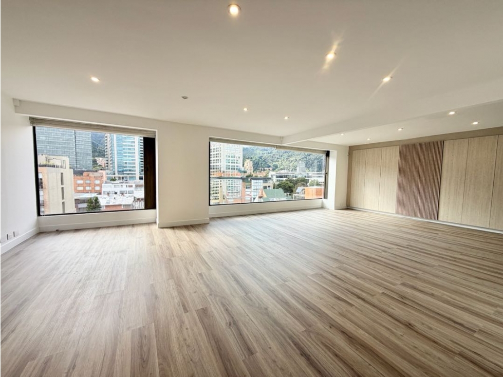 Se arrienda apartamento en Santa Bárbara