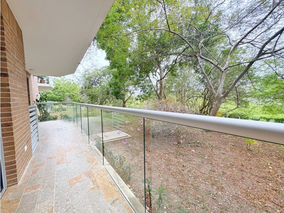 SE ARRIENDA APARTAMENTO EN SERENA DEL MAR DE 3 HABITACIONES